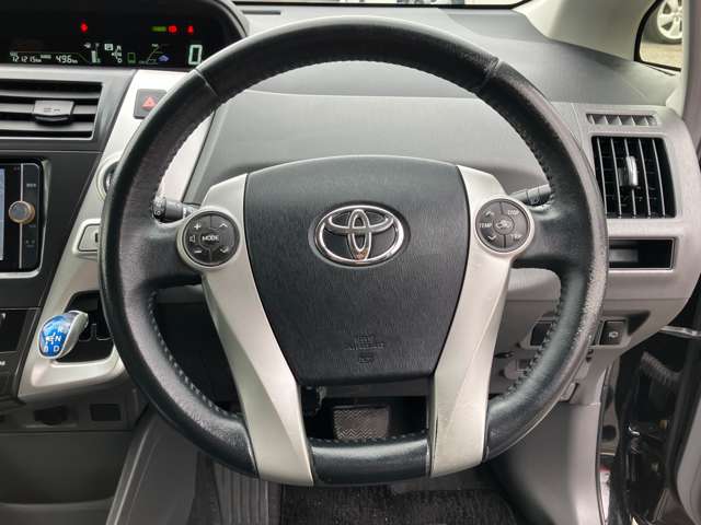 Toyota Prius α 2