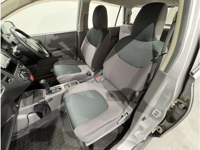Mitsubishi ランサーカーゴ 11