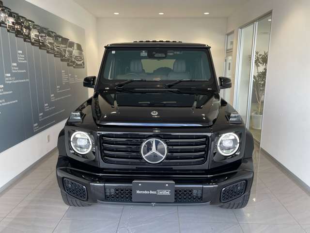Mercedes-Benz G-Class 8