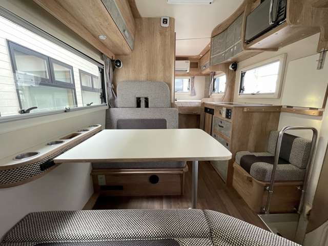 Toyota Camroad 5
