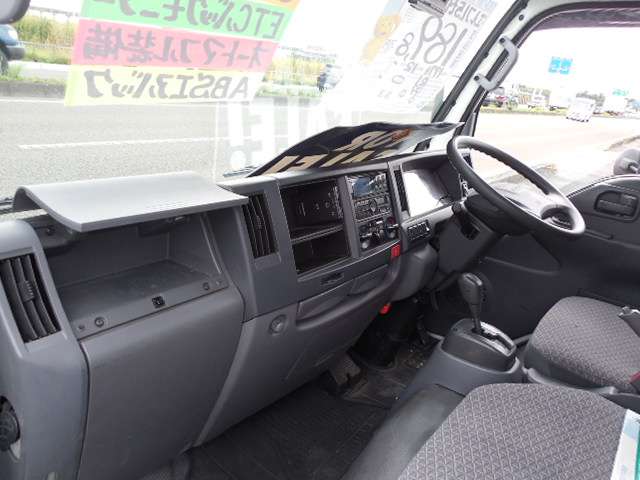 Isuzu Elf 8