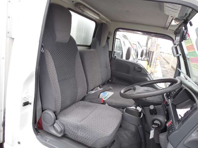 Isuzu Elf 9