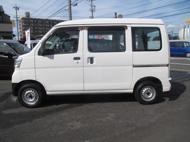 Daihatsu Hijet Cargo 3