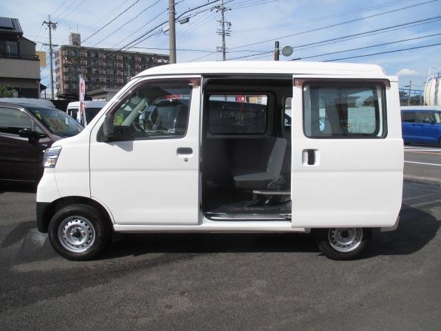 Daihatsu Hijet Cargo 10