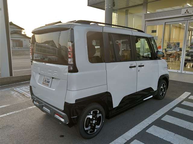 Mitsubishi Delica Mini 2