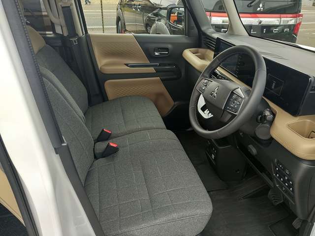 Mitsubishi Delica Mini 6