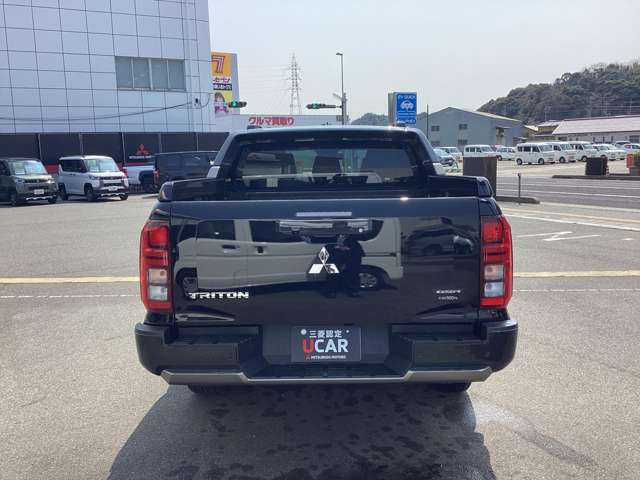 Mitsubishi Triton 7