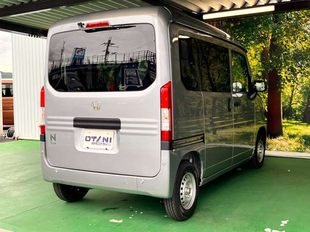 Honda N-VAN 11