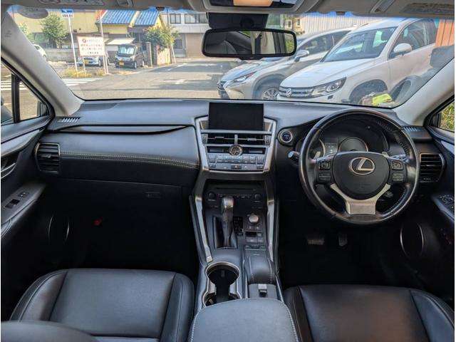 Lexus NX 3