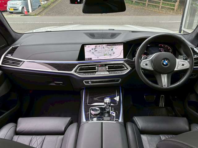 BMW X7 5
