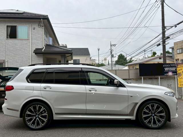 BMW X7 8