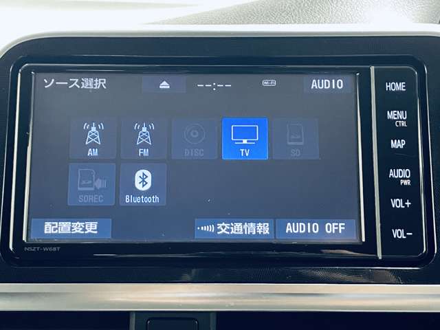 Toyota Sienta 8