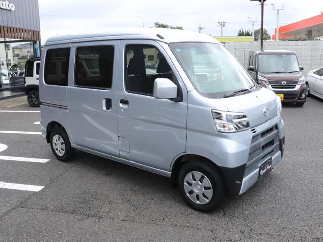 Daihatsu Hijet Cargo 8