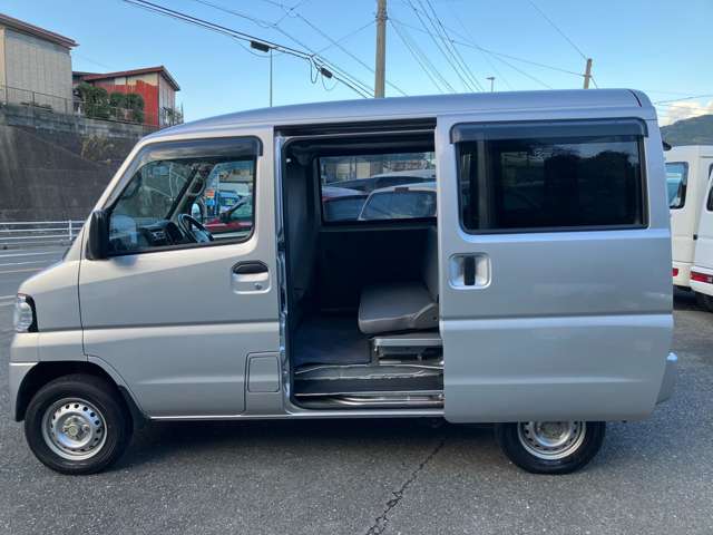 Mitsubishi Minicab MiEV 10