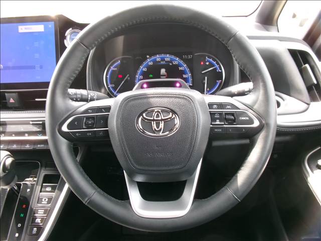 Toyota Noah 11