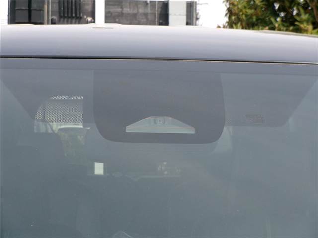 Toyota Noah 7