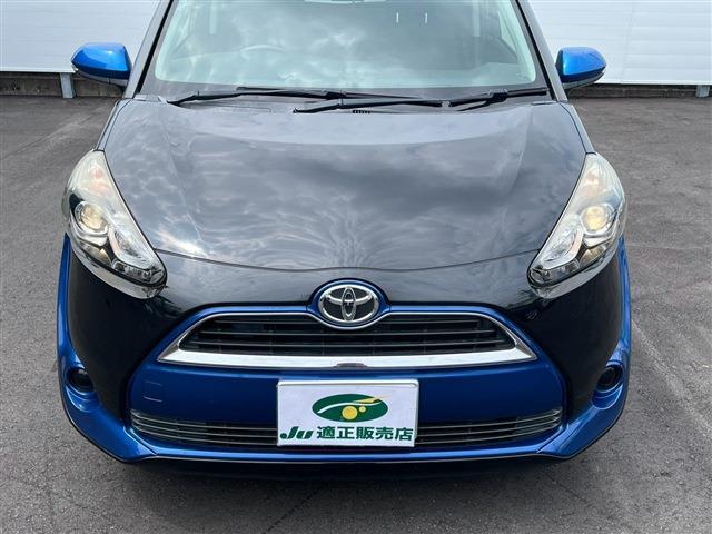 Toyota Sienta 11
