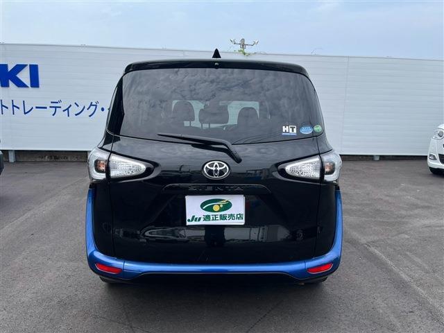 Toyota Sienta 8