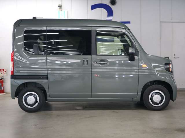 Honda N-VAN 12