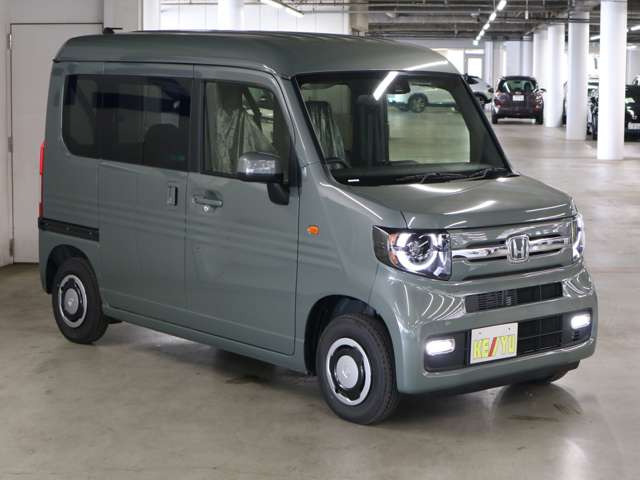 Honda N-VAN 8