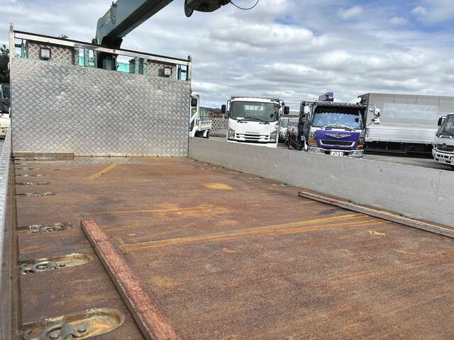 Mitsubishi Fuso Canter 11