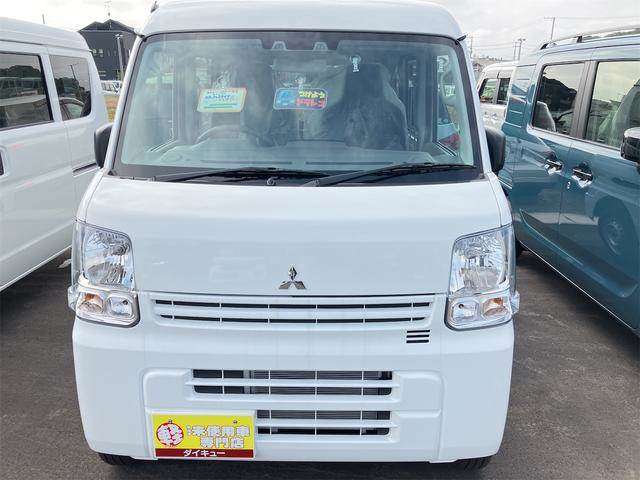 Mitsubishi Minicab Van 4