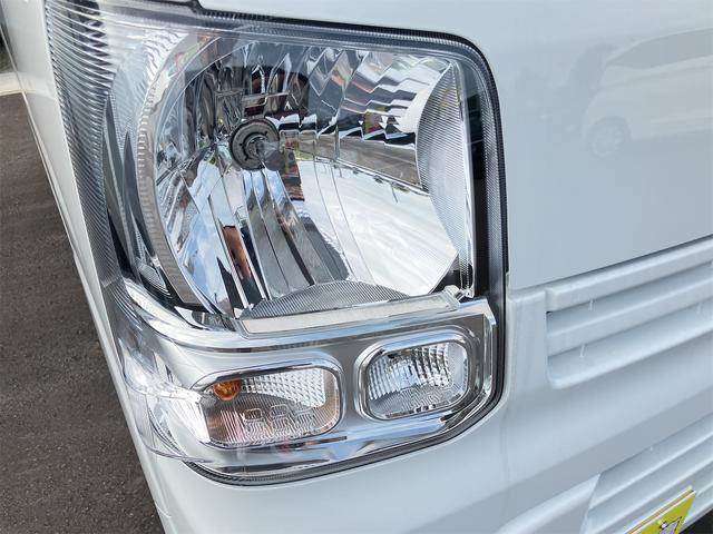 Mitsubishi Minicab Van 6