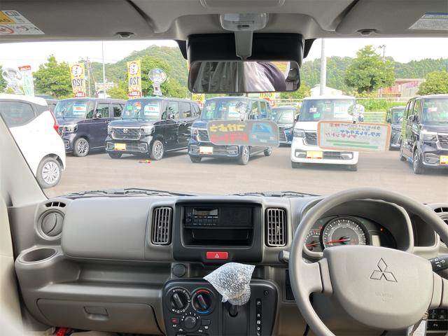 Mitsubishi Minicab Van 10