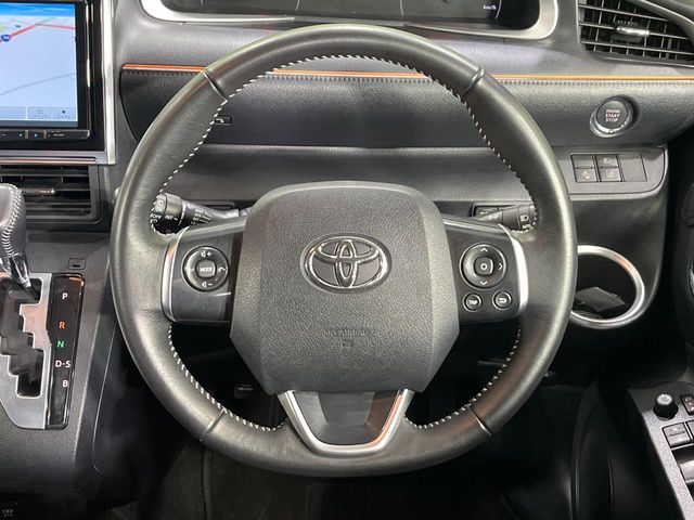 Toyota Sienta 12