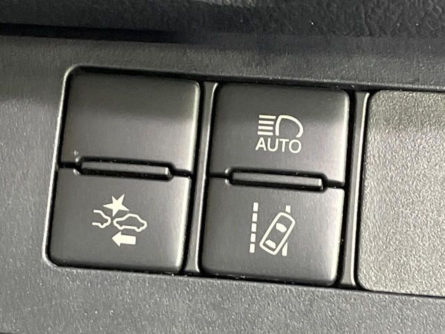 Toyota Sienta 7
