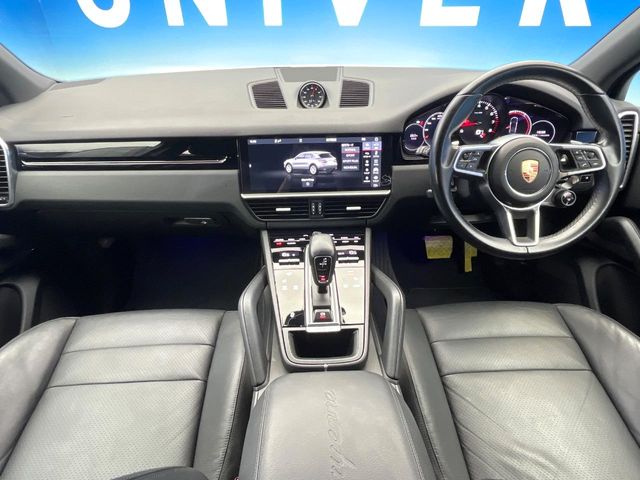 Porsche Cayenne 2