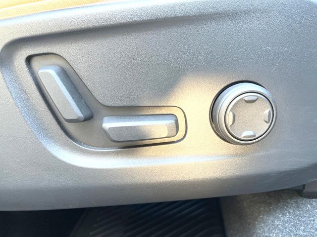 Volvo XC40 10