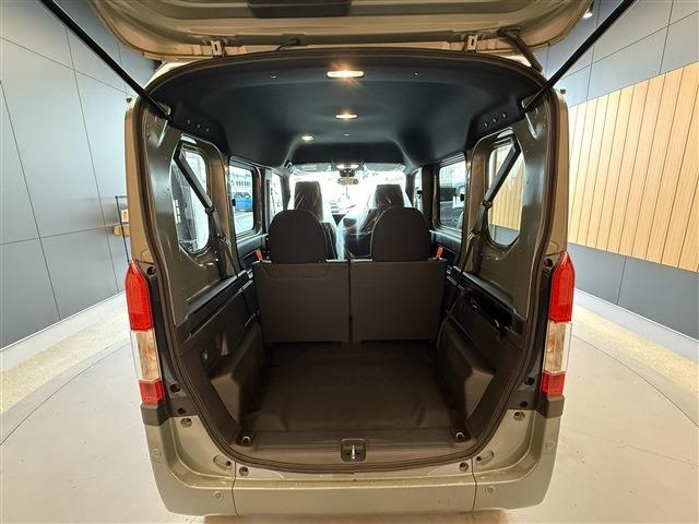Honda N-VAN 12