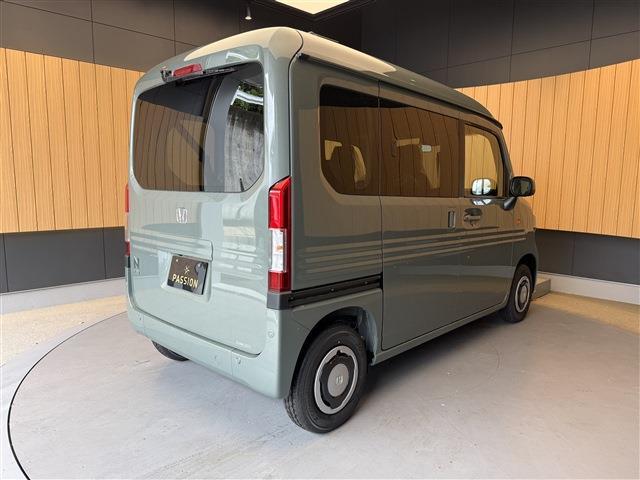 Honda N-VAN 9