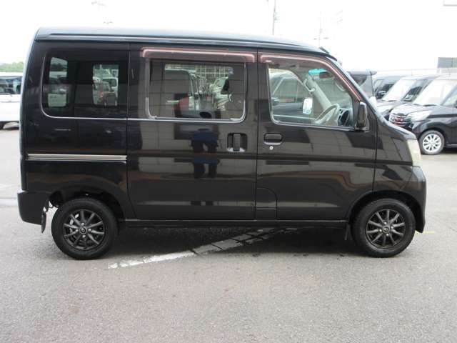 Daihatsu Hijet Cargo 7