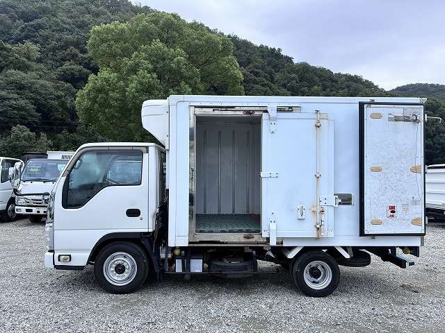 Isuzu Elf 11