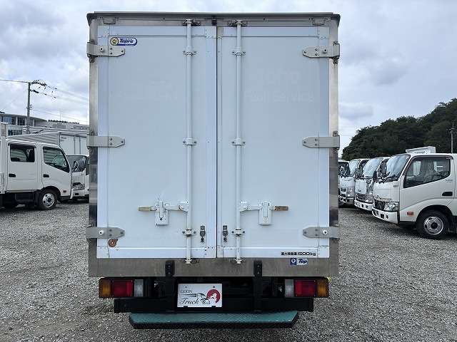 Isuzu Elf 7