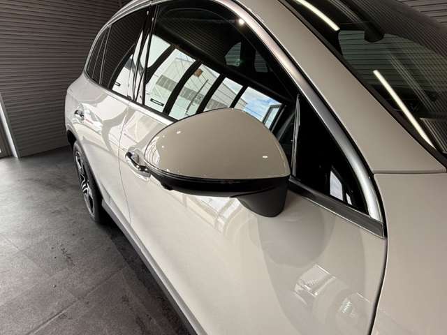 Mercedes-Benz GLC 8