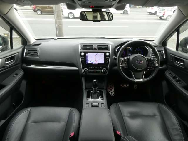 Subaru Legacy Outback 10