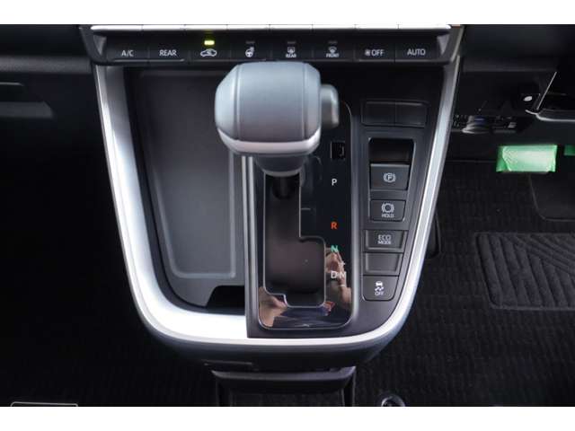 Toyota Noah 11