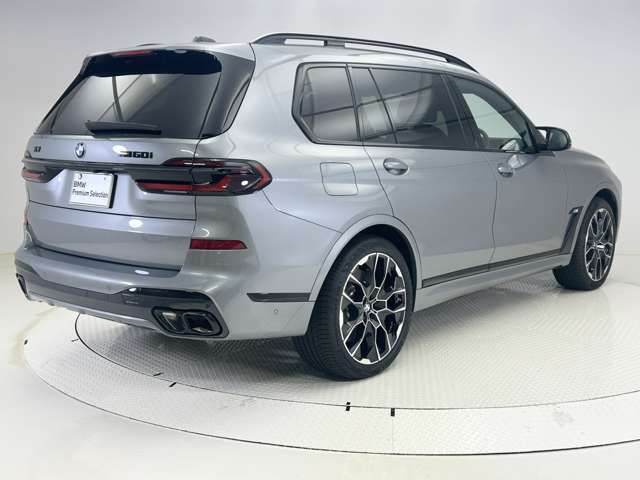 BMW X7 9