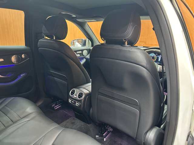 Mercedes-Benz GLC 8