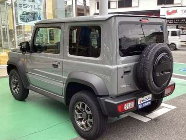 Suzuki Jimny Sierra 8