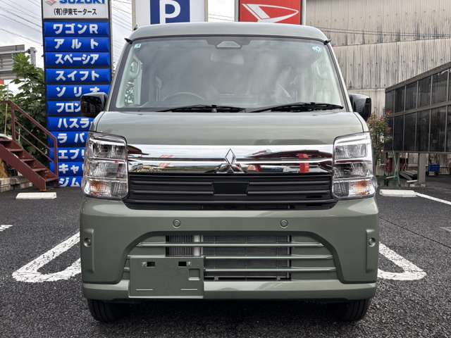 Mitsubishi Minicab Van 9