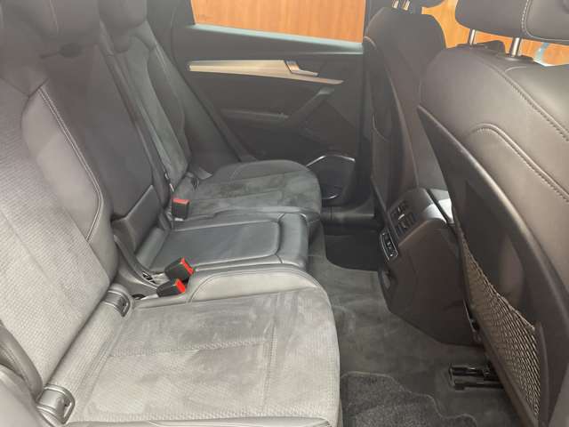 Audi Q5 Sportback 8