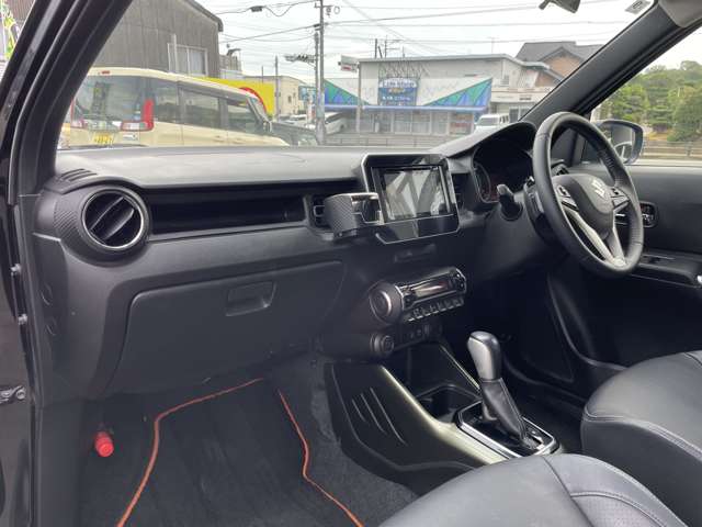 Suzuki Ignis 10
