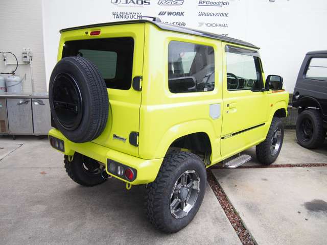 Suzuki Jimny 6