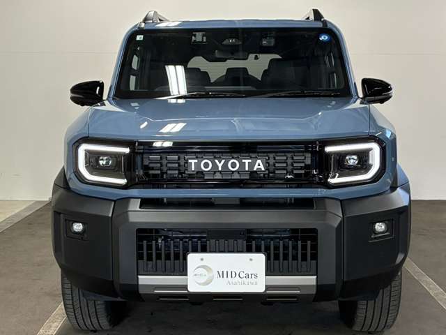 Toyota Land Cruiser FJ 3