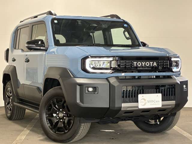 Toyota Land Cruiser FJ 4