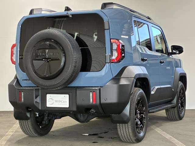 Toyota Land Cruiser FJ 6